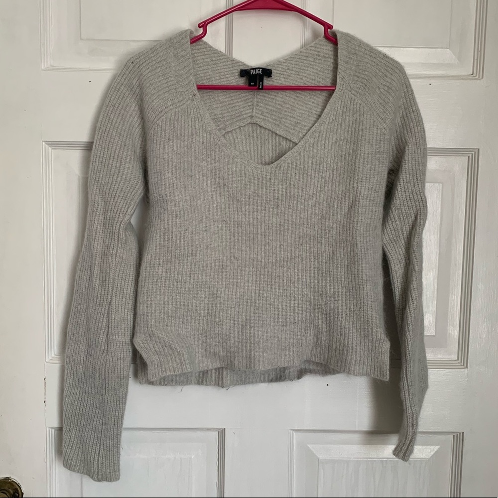 Paige Long Sleeve Light Grey Sweater Medium